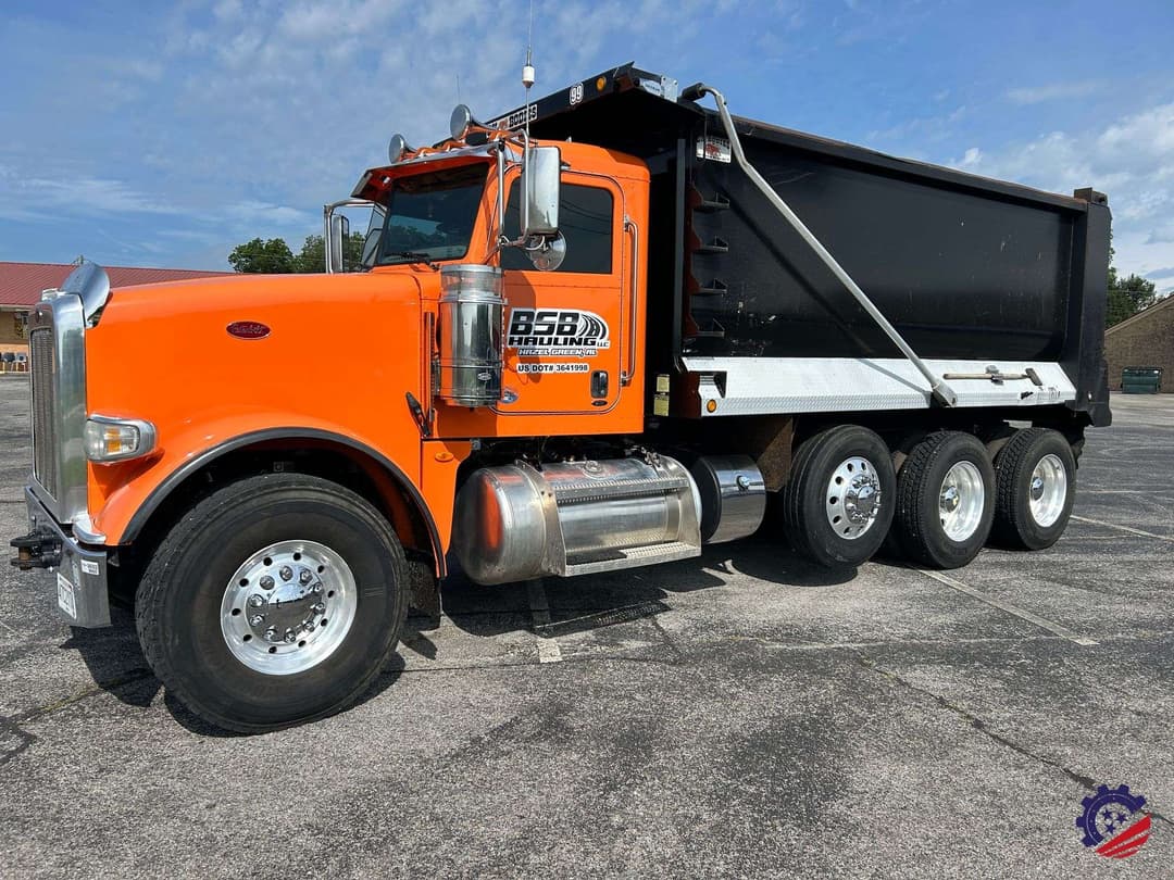 Image of Peterbilt 367 Primary image