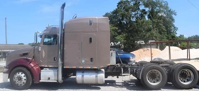 Image of Peterbilt 386 equipment image 1