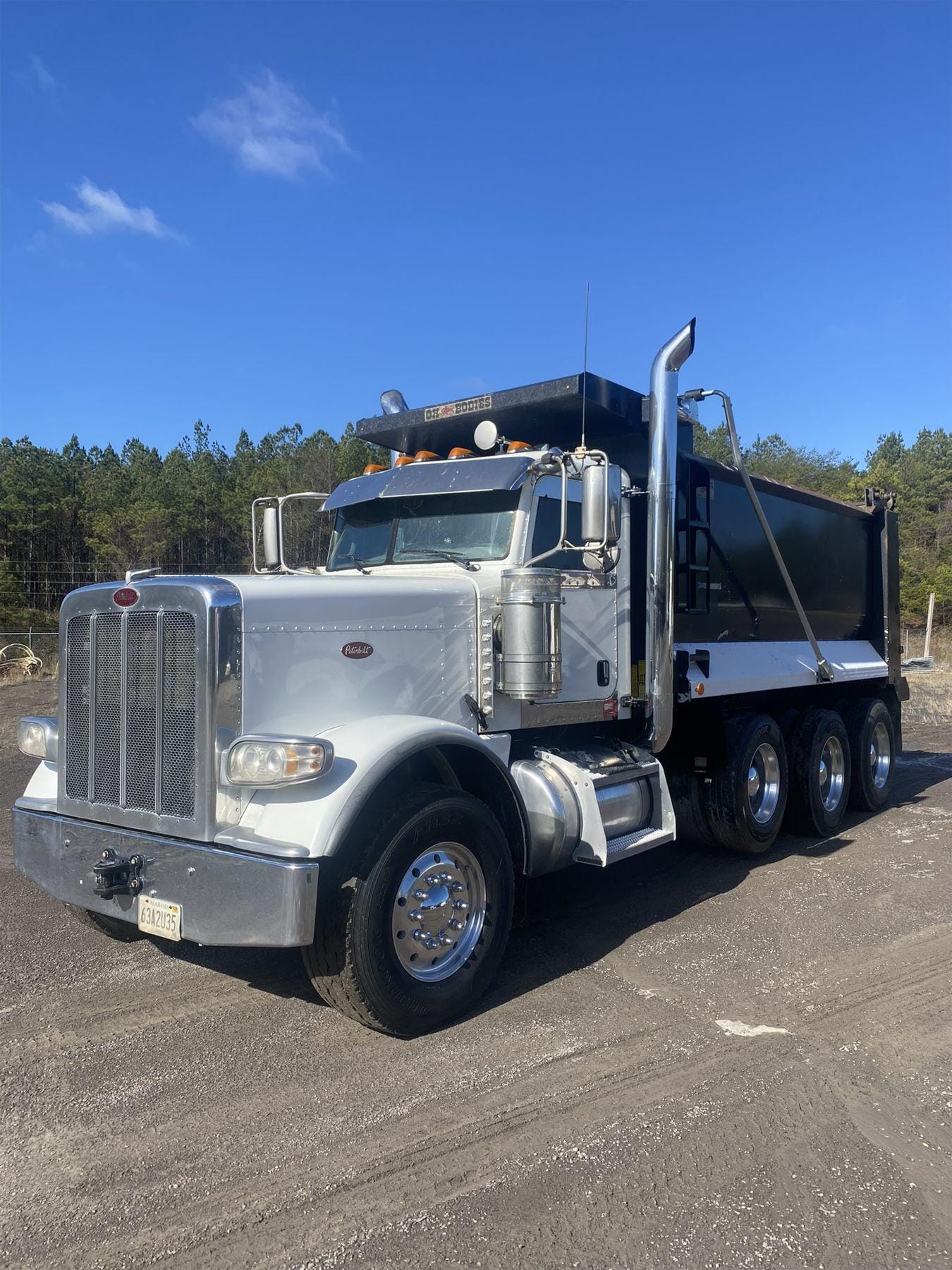 Main image Peterbilt 388