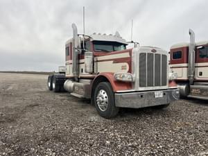 2016 Peterbilt 389 Image