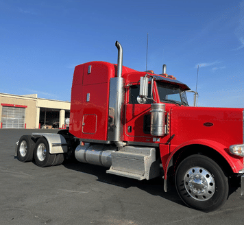Main image Peterbilt 389