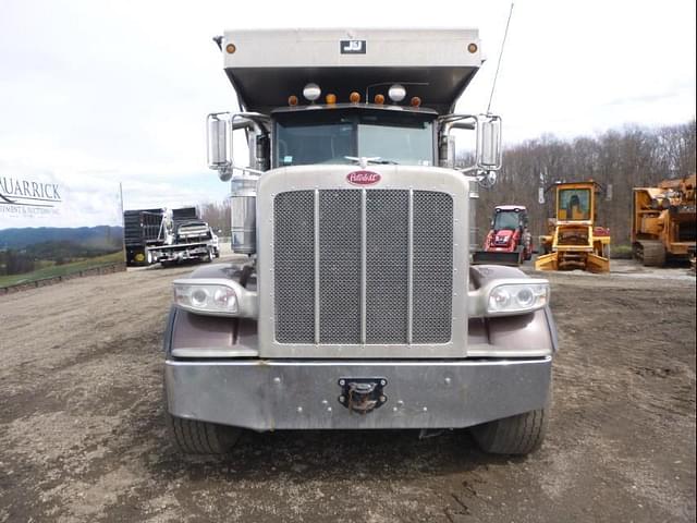 Image of Peterbilt 389 equipment image 1