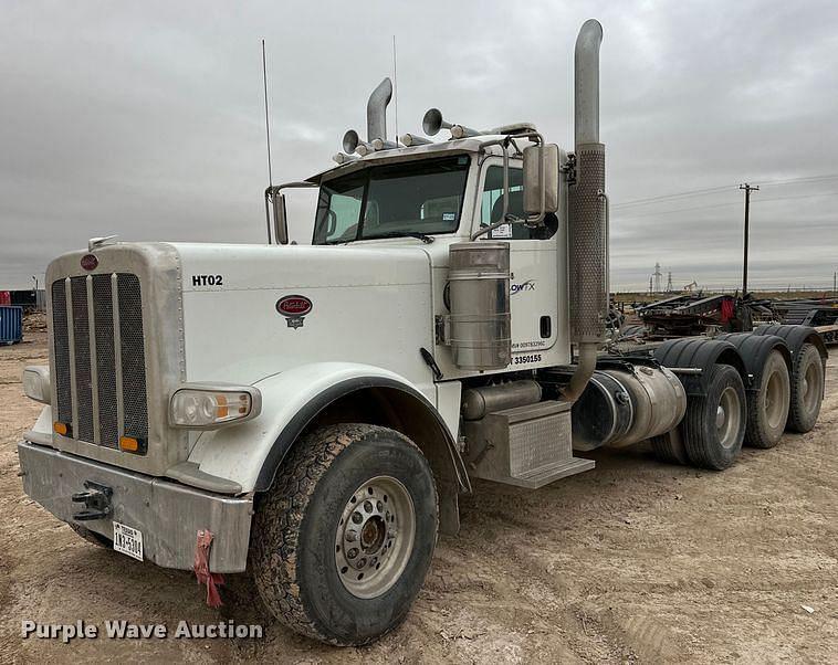 Image of Peterbilt 389 Primary image