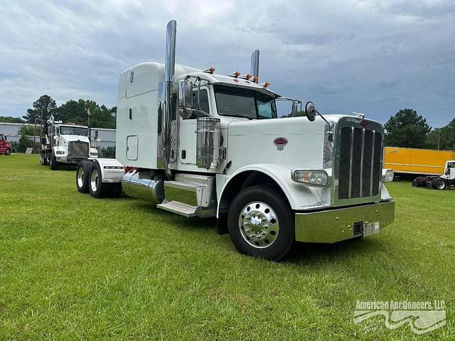 Image of Peterbilt 389 equipment image 4