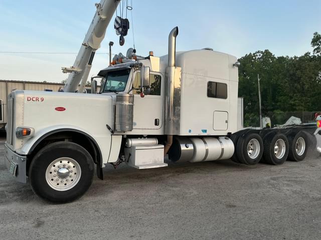 Image of Peterbilt 389 equipment image 2