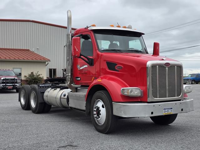 Image of Peterbilt 567 equipment image 1