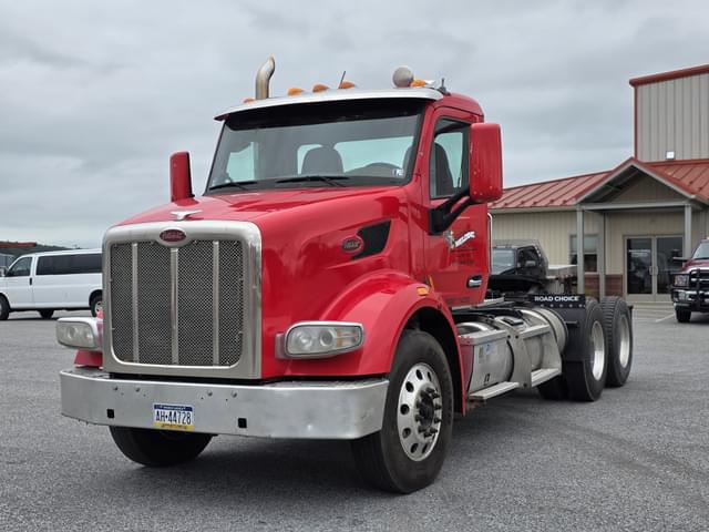 Image of Peterbilt 567 equipment image 2