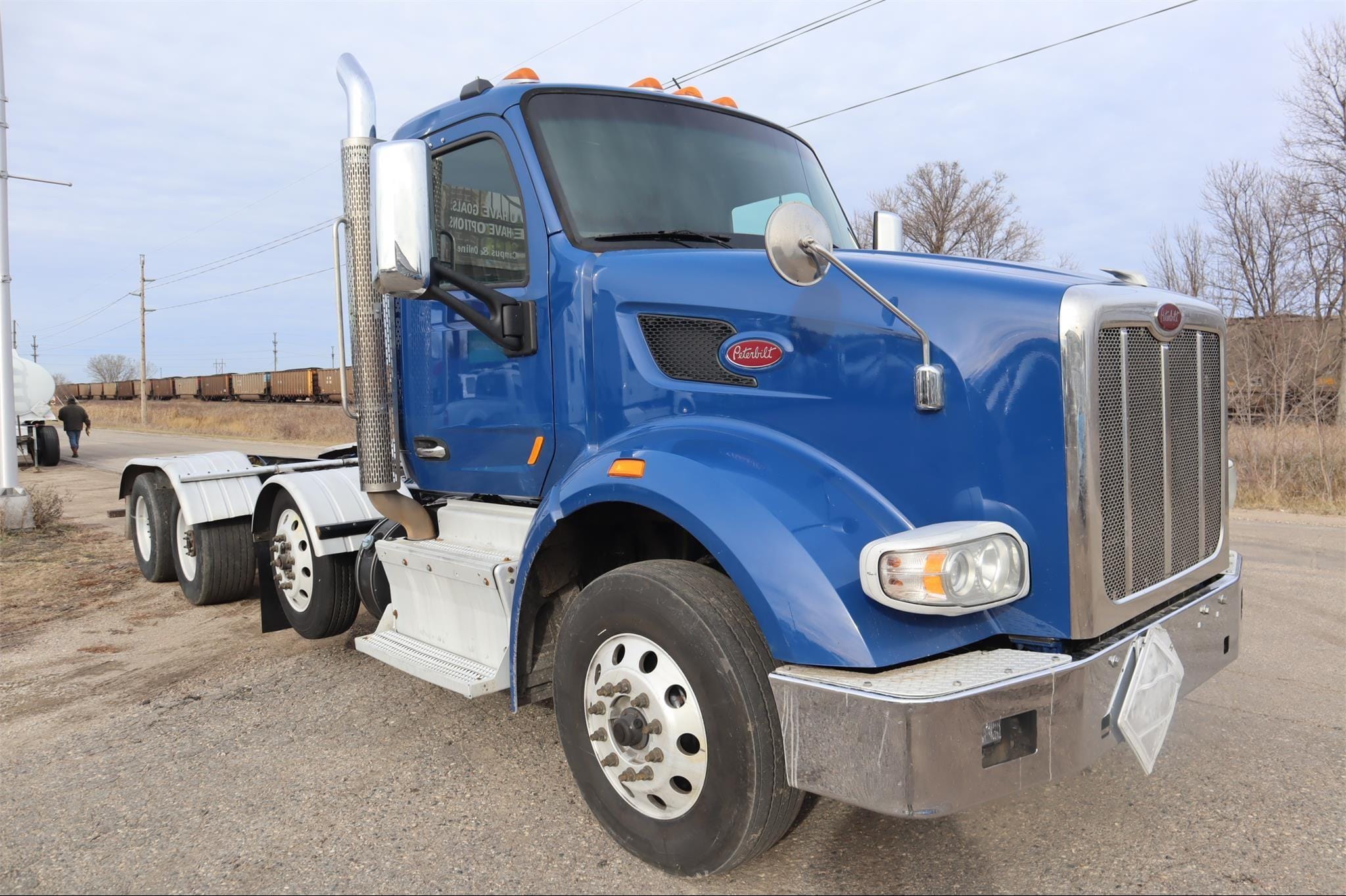 Main image Peterbilt 567