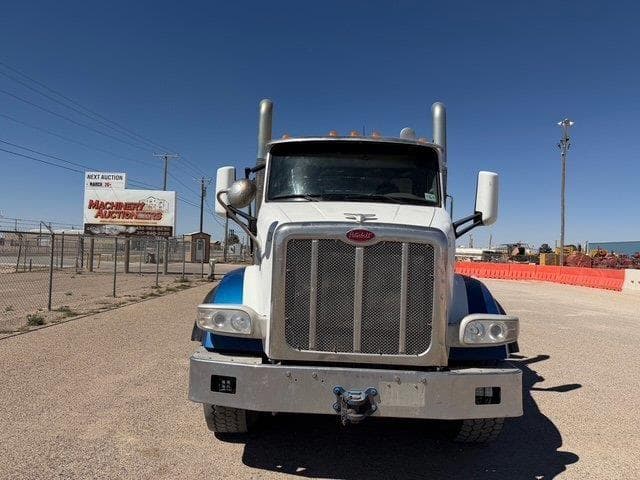 Image of Peterbilt 567 equipment image 1