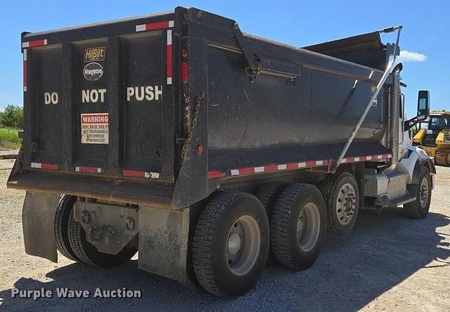 Image of Peterbilt 567 equipment image 4