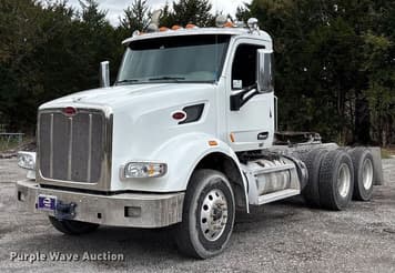 Main image Peterbilt 567