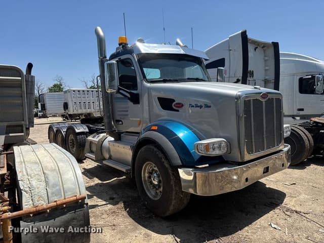 Image of Peterbilt 567 equipment image 2