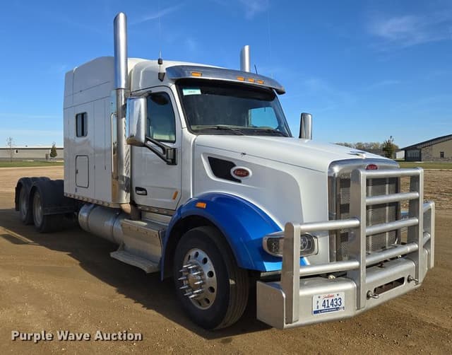 Image of Peterbilt 567 equipment image 2