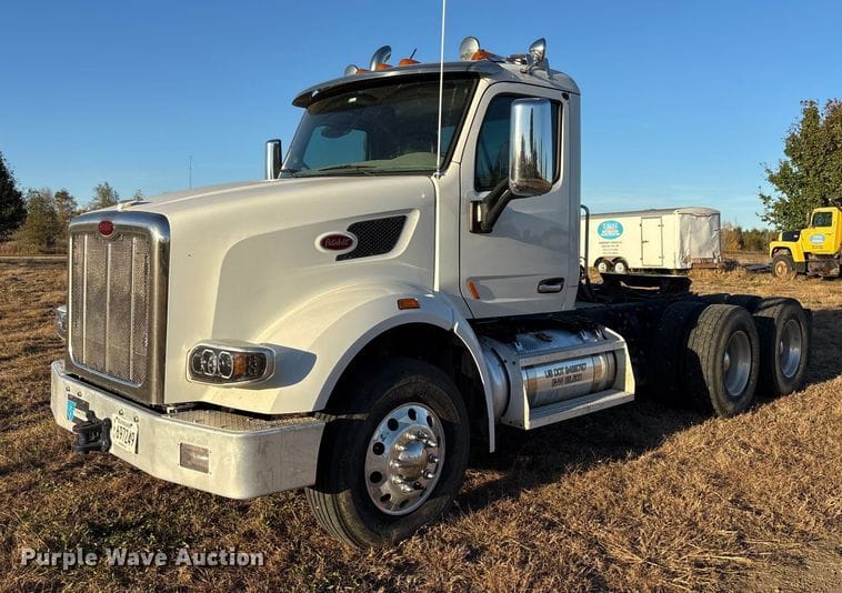 2016 Peterbilt 567 Equipment Image0