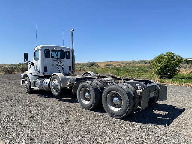 Image of Peterbilt 567 equipment image 2