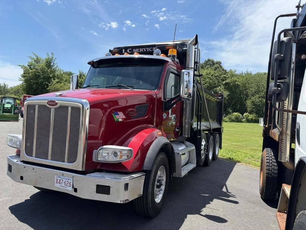 2016 Peterbilt 567 Equipment Image0