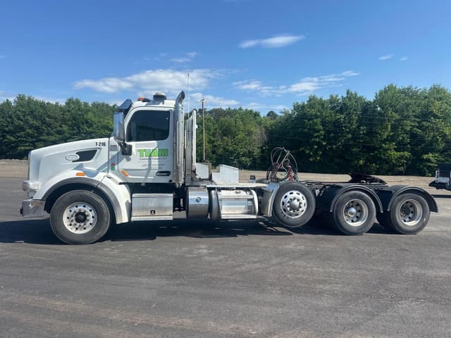 Image of Peterbilt 567 equipment image 1
