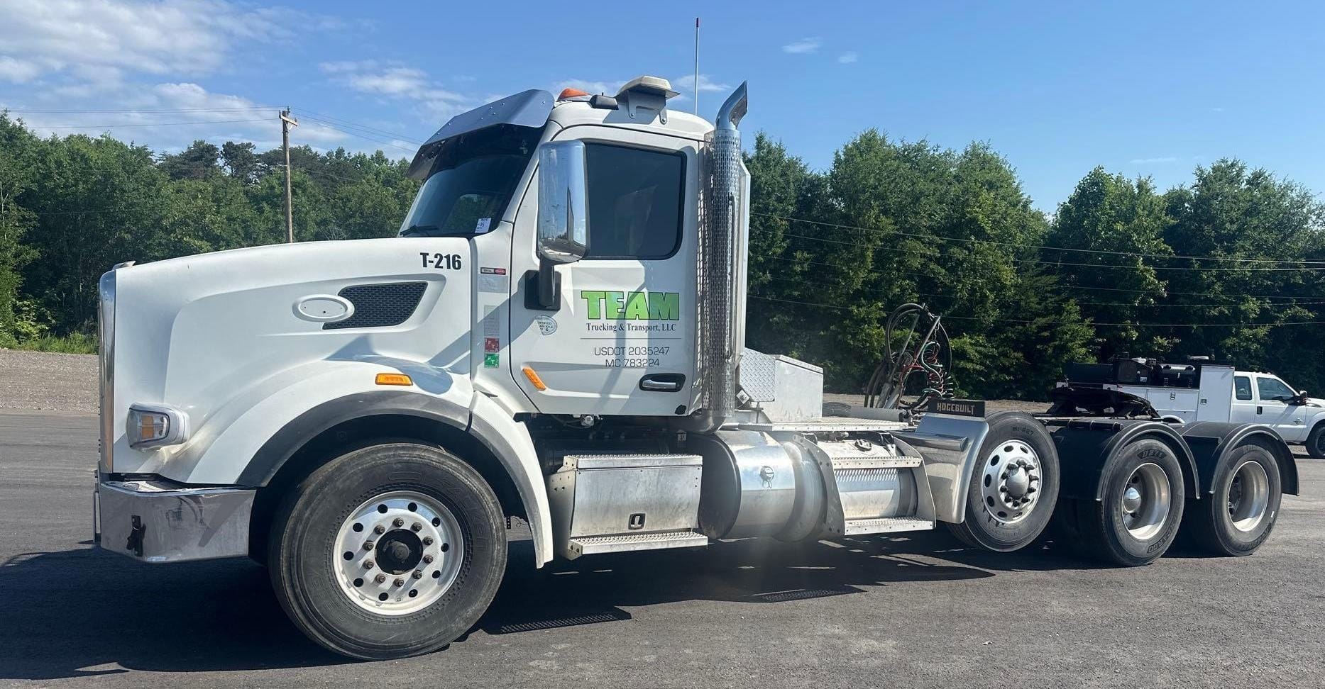2016 Peterbilt 567 Equipment Image0