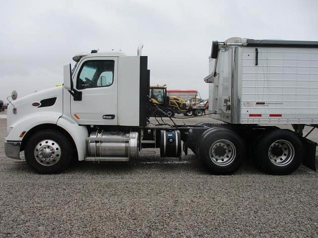 Image of Peterbilt 579 equipment image 2