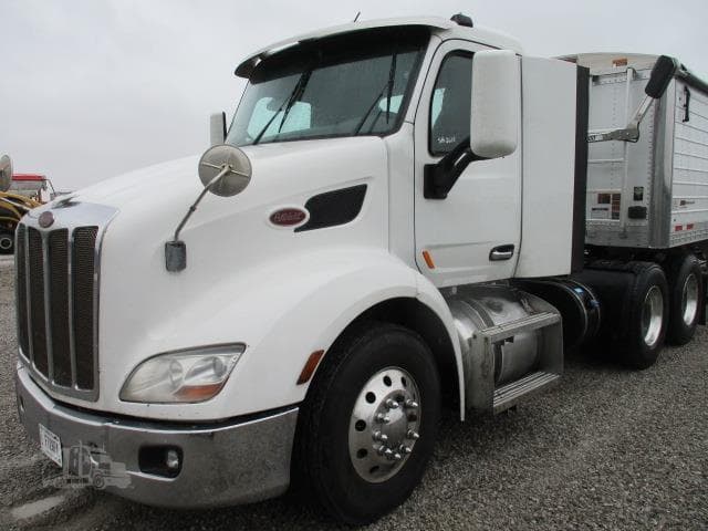 Image of Peterbilt 579 Primary image
