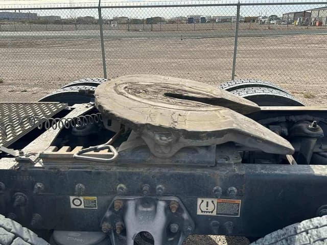 Image of Peterbilt 579 equipment image 1