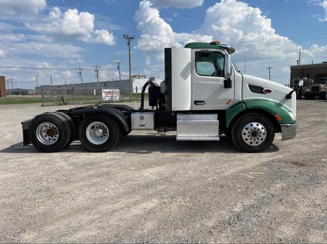 Image of Peterbilt 579 equipment image 2