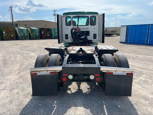 Image of Peterbilt 579 equipment image 4