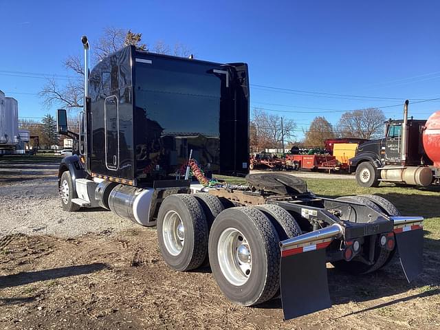 Image of Peterbilt 579 equipment image 3