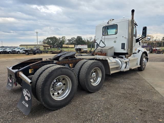 Image of Peterbilt 579 equipment image 3
