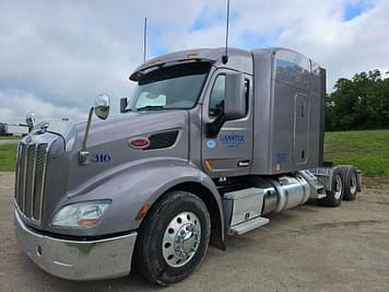 Main image Peterbilt 579