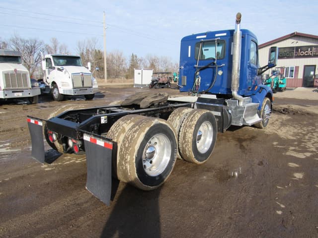 Image of Peterbilt 579 equipment image 3