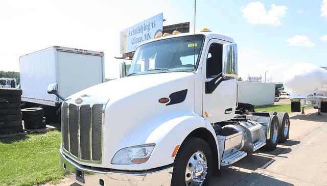 Image of Peterbilt 579 equipment image 1