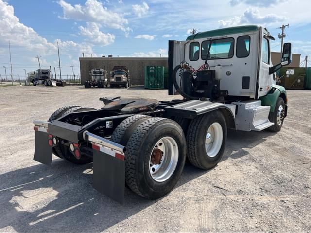 Image of Peterbilt 579 equipment image 4