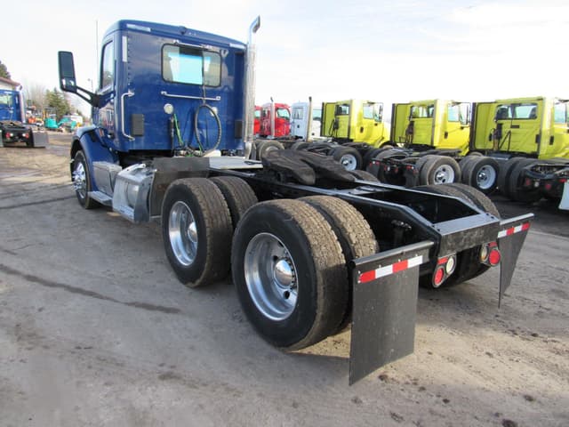 Image of Peterbilt 579 equipment image 2