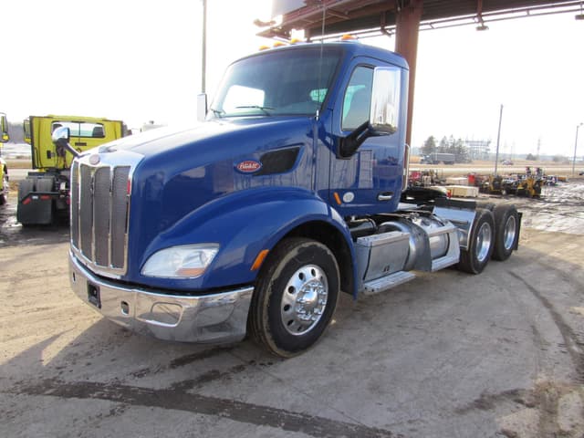 Image of Peterbilt 579 equipment image 1
