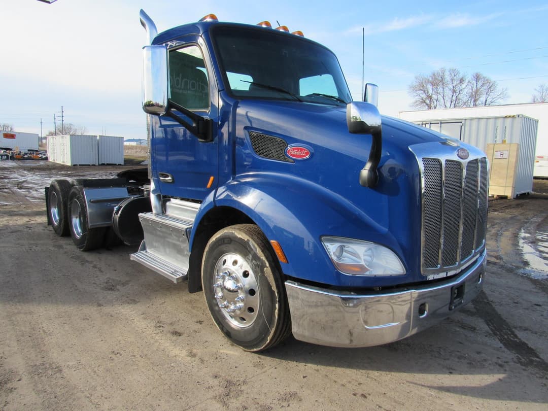 Image of Peterbilt 579 Primary image