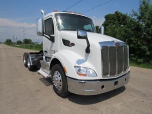 2016 Peterbilt 579 Image