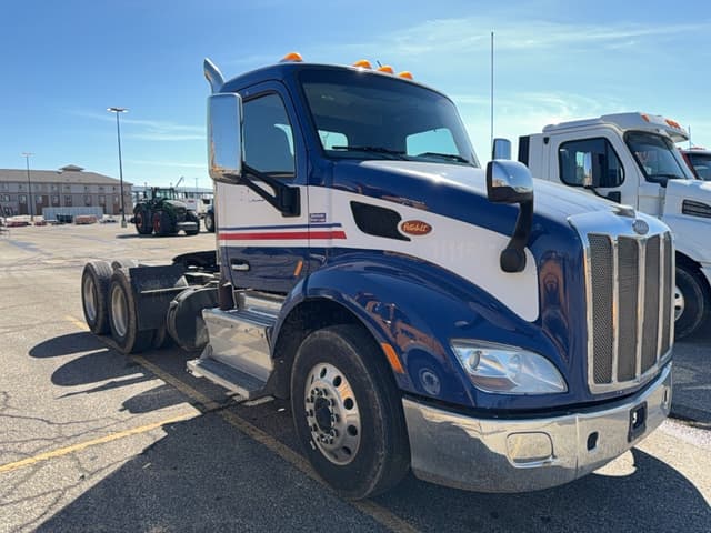 Image of Peterbilt 579 equipment image 1