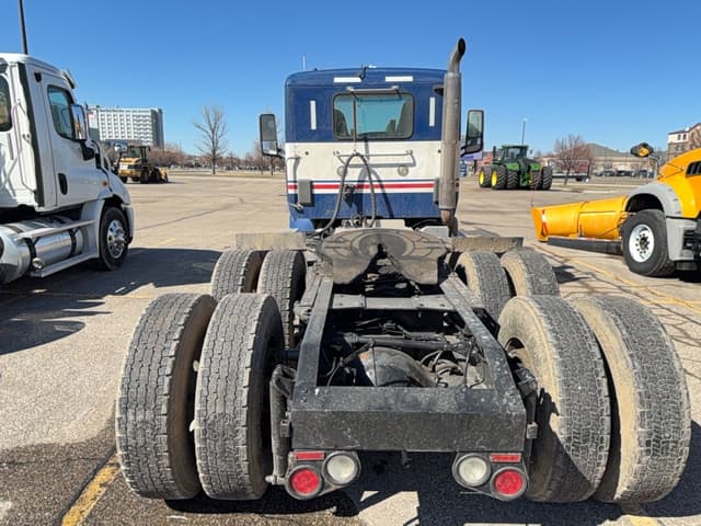 Image of Peterbilt 579 equipment image 4