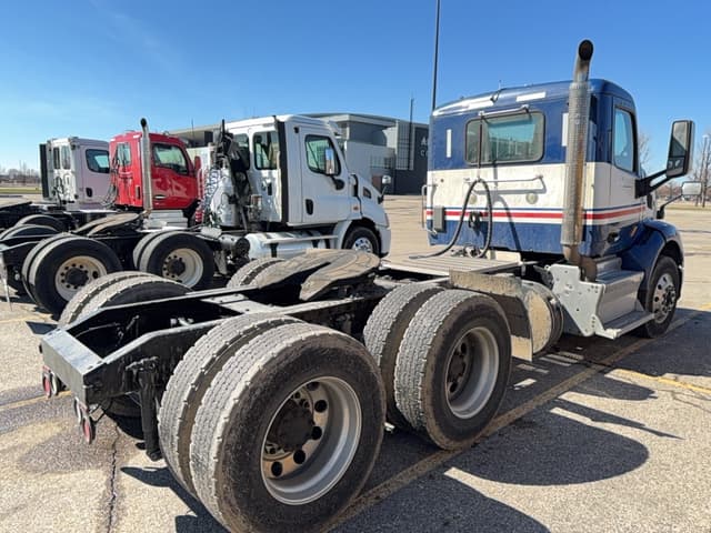 Image of Peterbilt 579 equipment image 3