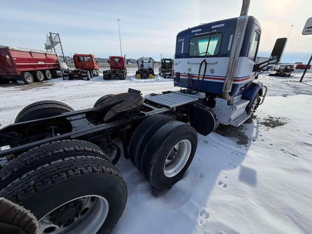 Image of Peterbilt 579 equipment image 4
