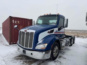Main image Peterbilt 579