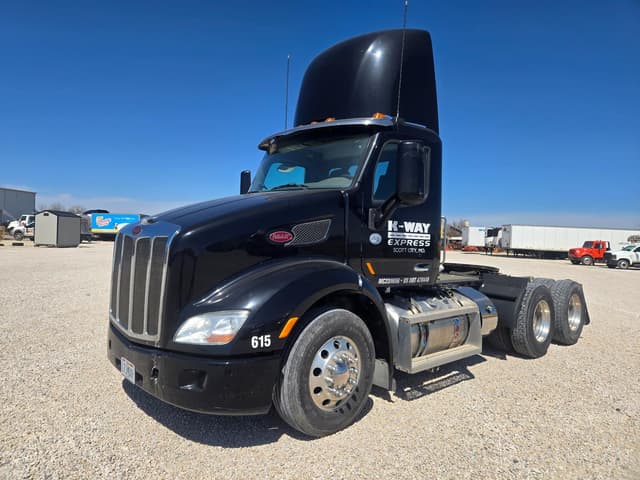 Image of Peterbilt 579 equipment image 2