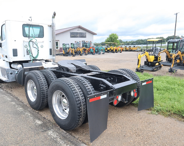 Image of Peterbilt 579 equipment image 3