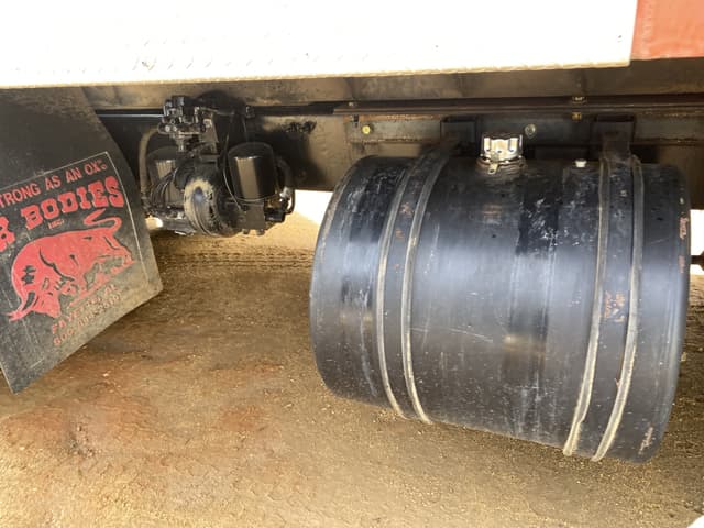 Image of Peterbilt 579 equipment image 4