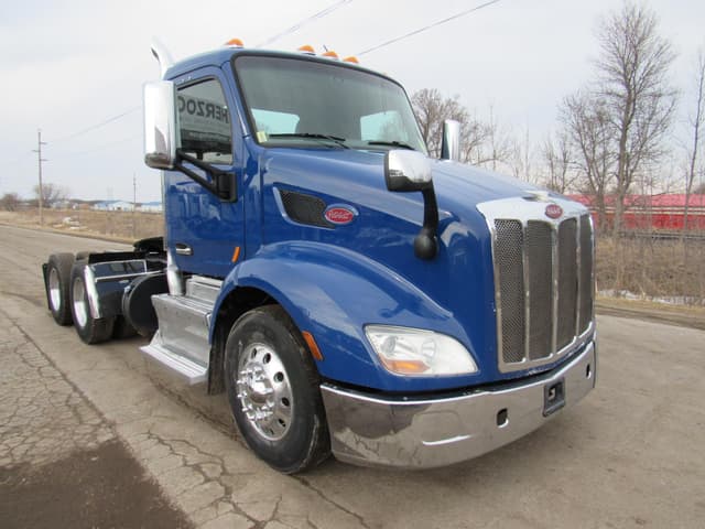 Image of Peterbilt 579 equipment image 1