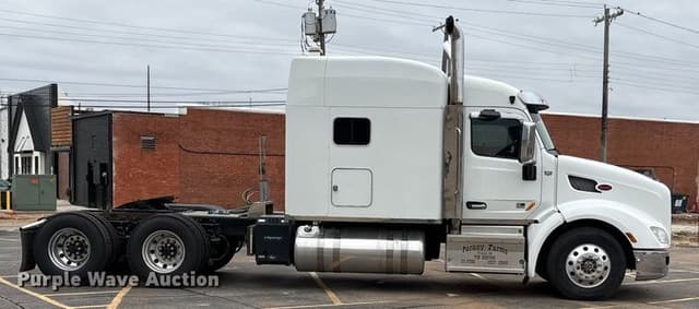 Image of Peterbilt 579 equipment image 3