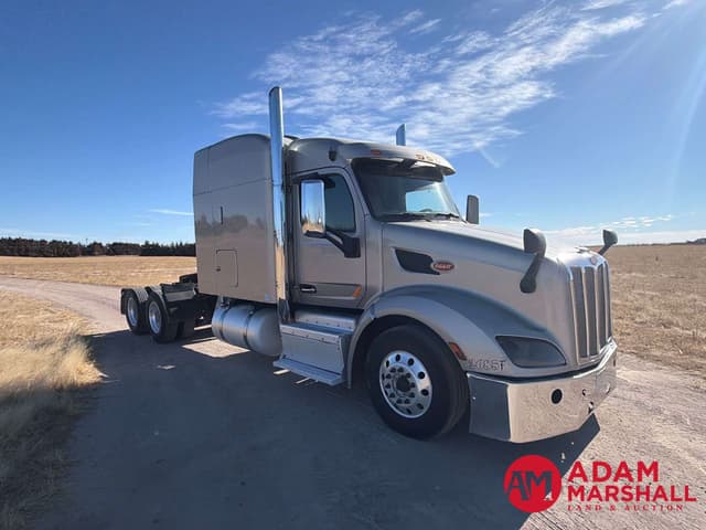 Image of Peterbilt 579 equipment image 1