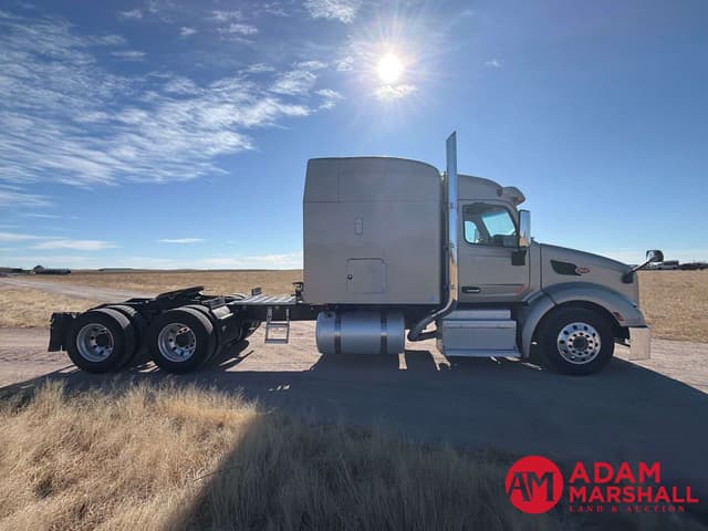Image of Peterbilt 579 equipment image 3