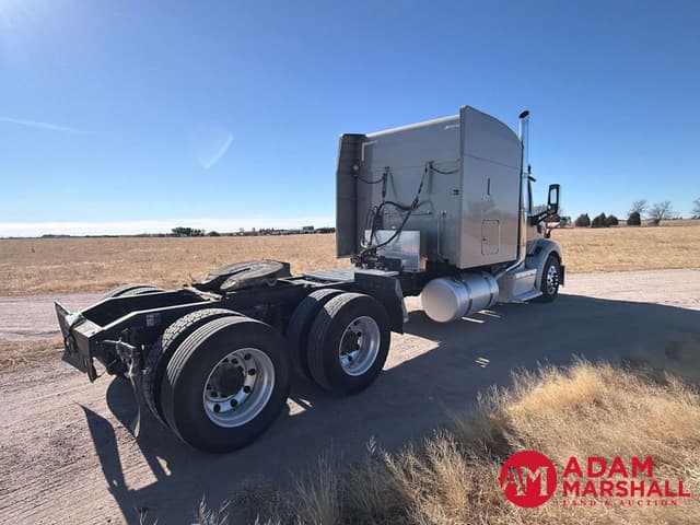 Image of Peterbilt 579 equipment image 4